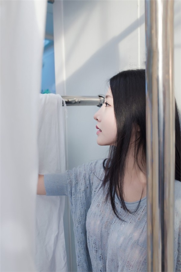 易家扬名言被思想抛弃了灵魂收藏到艺术之墙