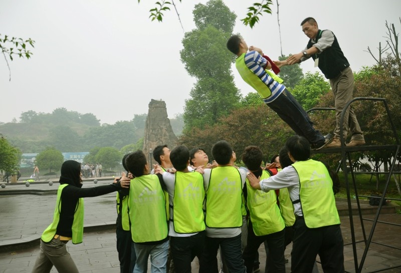 罗兰（靳佩芬）名言被信者得爱收藏到人生体会